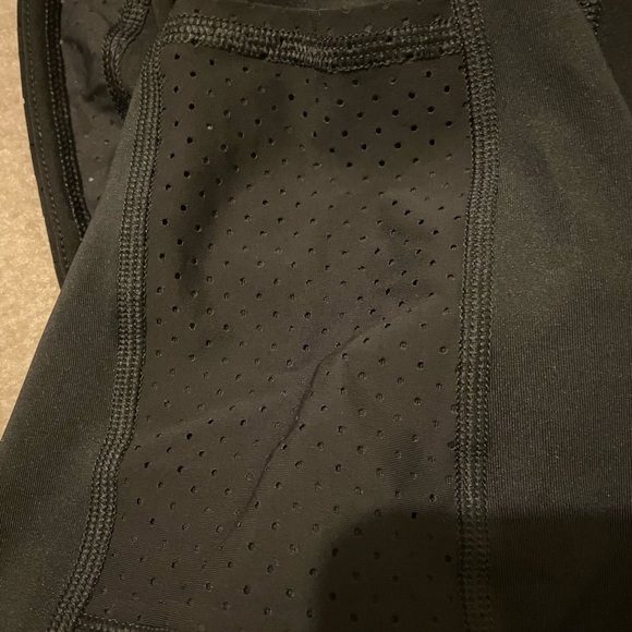 SPANX double layer shorts with phone pocket-medium NWOT - Picture 12 of 12